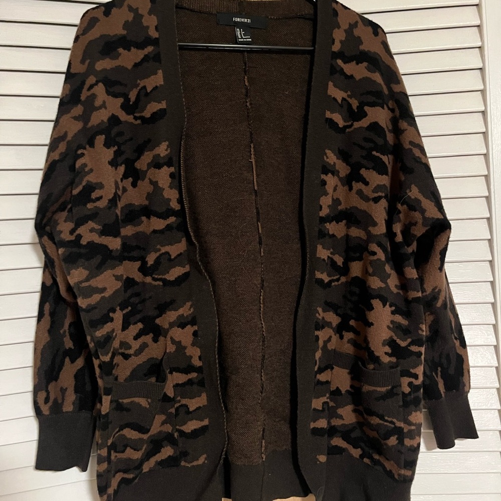 Camo Print Cardigan - Picture 3 of 5